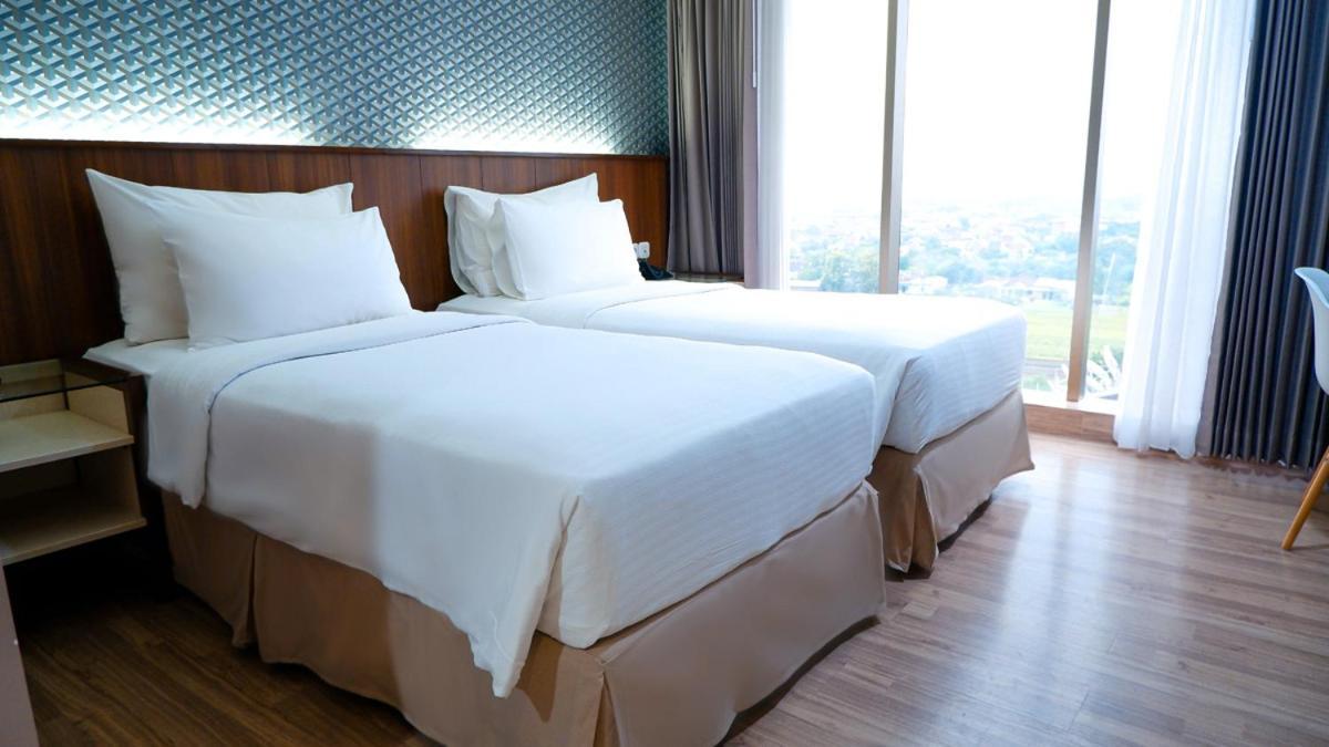 Hotel Ayola Sunrise Mojokerto Exteriér fotografie