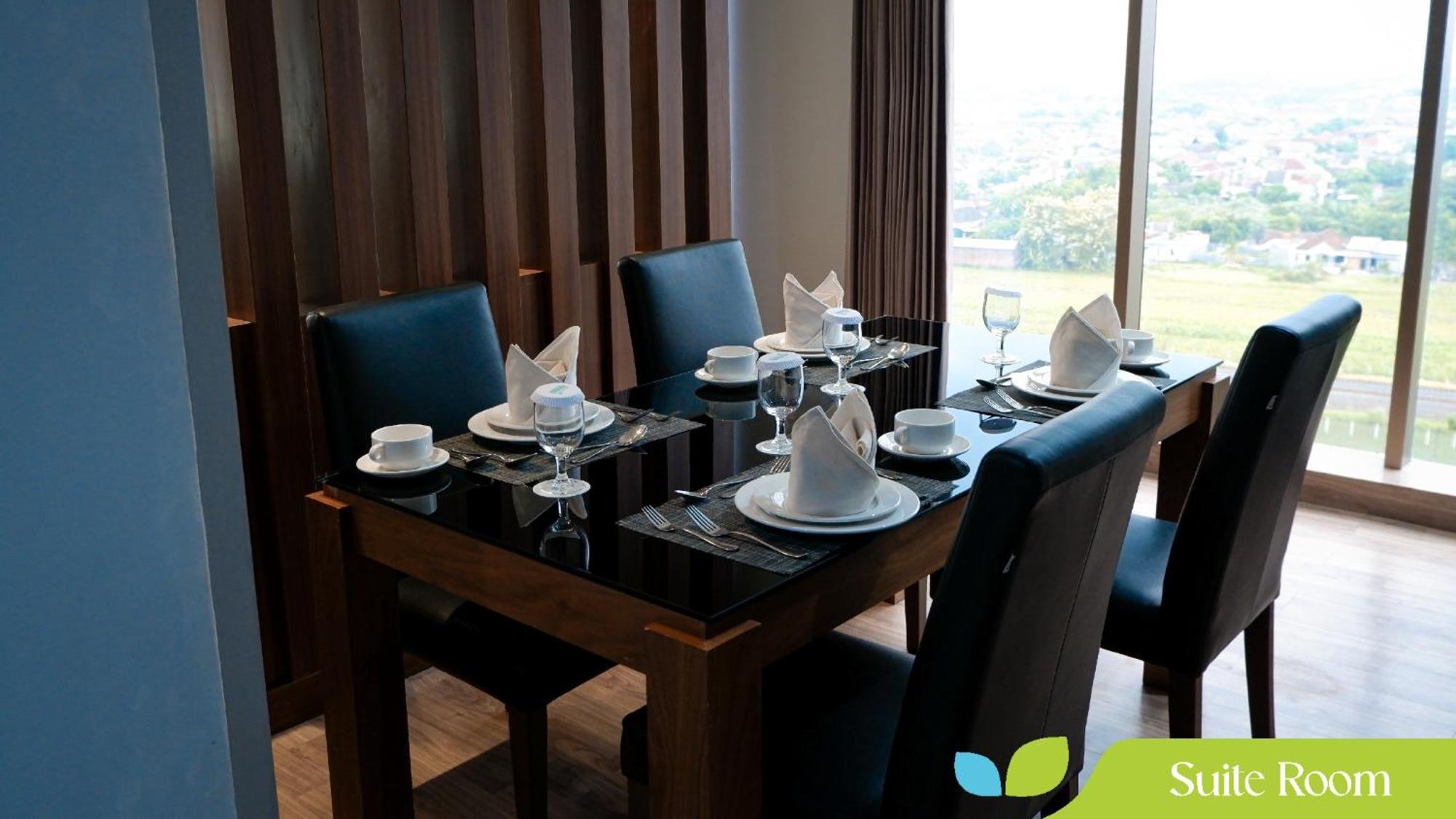 Hotel Ayola Sunrise Mojokerto Exteriér fotografie
